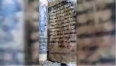 Ceylan derisi üzerine İbranice yazılmış tarihi İncil ele geçirildi Ceylan derisi üzerine İbranice yazılmış tarihi İncil ele geçirildi