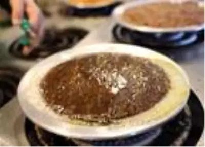 Künefeyi çikolata ile buluşturan usta, talebe yetişemiyor Künefeyi çikolata ile buluşturan usta, talebe yetişemiyor