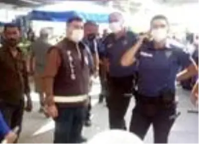 Didim'de Zabıta Müdürü, tartıştığı seyyar satıcı tarafından bıçaklandı Didim'de Zabıta Müdürü, tartıştığı seyyar satıcı tarafından bıçaklandı