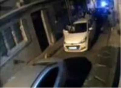 Duvarı delip girdikleri iş yerinden hırsızlık yapan 4 şüpheli böyle yakalandı Duvarı delip girdikleri iş yerinden hırsızlık yapan 4 şüpheli böyle yakalandı