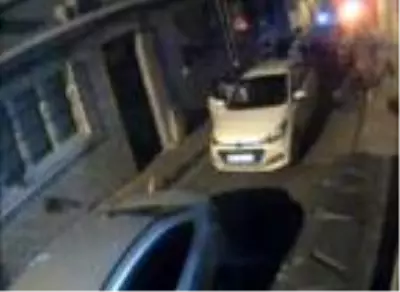 Duvarı delip girdikleri iş yerinden hırsızlık yapan 4 şüpheli böyle yakalandı Duvarı delip girdikleri iş yerinden hırsızlık yapan 4 şüpheli böyle yakalandı