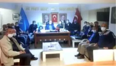 Erdek AK Parti'de görev dağılımı yapıldı Erdek AK Parti'de görev dağılımı yapıldı