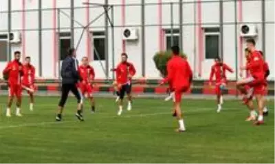 EsEs ara vermeden İstanbulspor maçı hazırlıklarına başladı EsEs ara vermeden İstanbulspor maçı hazırlıklarına başladı