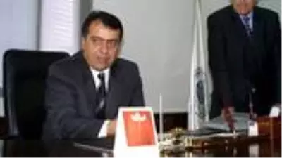 Eski Sağlık Bakanı Osman Durmuş, beyin kanaması geçirdi Eski Sağlık Bakanı Osman Durmuş, beyin kanaması geçirdi