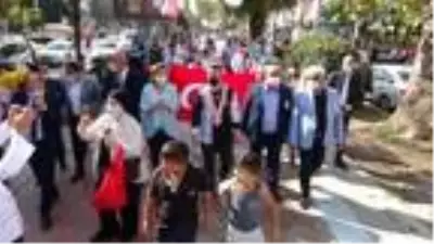 'Gastro İzmit Festivali' kortejle başladı 'Gastro İzmit Festivali' kortejle başladı