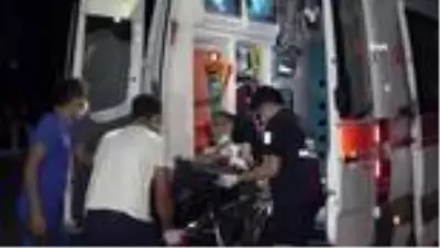 Göğsünden bıçaklanan genç ağır yaralandı Göğsünden bıçaklanan genç ağır yaralandı