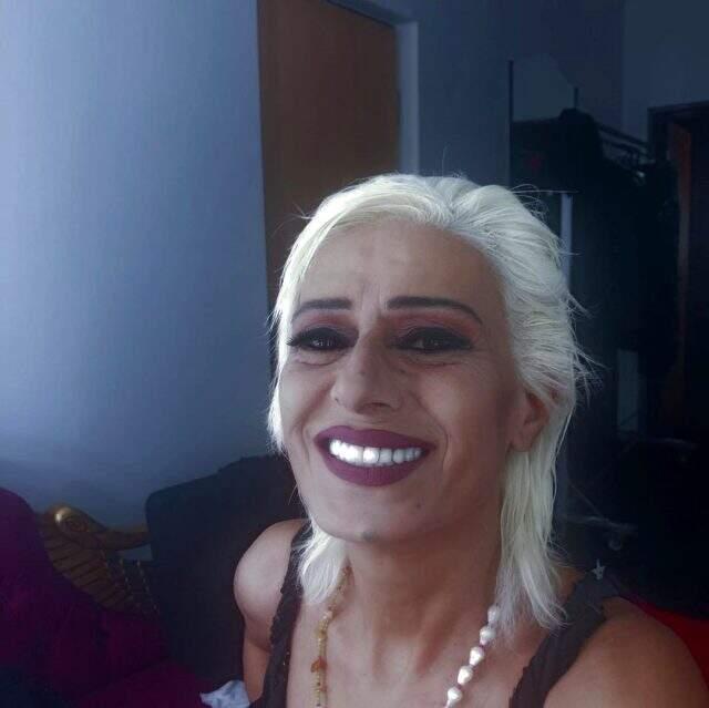 'Hazır asker' imajıyla gündeme bomba gibi düşen Yıldız Tilbe, yeni tarzıyla yine çok konuşulacak 'Hazır asker' imajıyla gündeme bomba gibi düşen Yıldız Tilbe, yeni tarzıyla yine çok konuşulacak