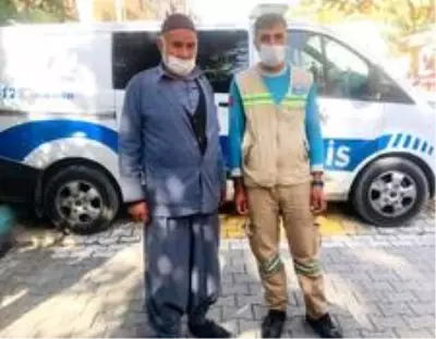 Temizlik işçisinden örnek davranış: Bulduğu 35 bin 360 lirayı sahibine teslim etti Temizlik işçisinden örnek davranış: Bulduğu 35 bin 360 lirayı sahibine teslim etti