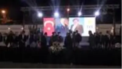 İYİ Parti Genel Başkanı Akşener, parti teşkilatı üyeleriyle bir araya geldi İYİ Parti Genel Başkanı Akşener, parti teşkilatı üyeleriyle bir araya geldi