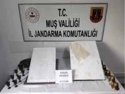 Son dakika! Jandarmadan hediye paketine gizlenen uyuşturucu sevkiyatına darbe Son dakika! Jandarmadan hediye paketine gizlenen uyuşturucu sevkiyatına darbe