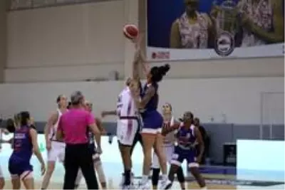 Kadınlar Basketbol Süper Ligi: B. Elazığ İl Özel İdare: 68 Büyükşehir Belediyesi Adana Basketbol: 56 Kadınlar Basketbol Süper Ligi: B. Elazığ İl Özel İdare: 68 Büyükşehir Belediyesi Adana Basketbol: 56