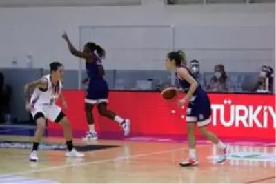 Kadınlar Basketbol Süper Ligi: B. Elazığ İl Özel İdare: 68 Büyükşehir Belediyesi Adana Basketbol: 56 Kadınlar Basketbol Süper Ligi: B. Elazığ İl Özel İdare: 68 Büyükşehir Belediyesi Adana Basketbol: 56