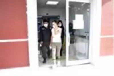 Kadınların kavgasını ayırmak isteyen başgardiyan, tabancayla yaralandı Kadınların kavgasını ayırmak isteyen başgardiyan, tabancayla yaralandı