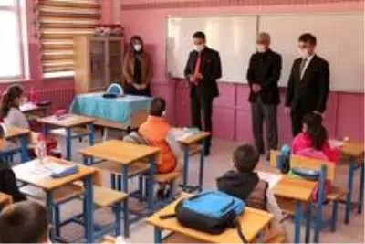 Kaymakamı Dağ'ın okul ziyaretleri Kaymakamı Dağ'ın okul ziyaretleri
