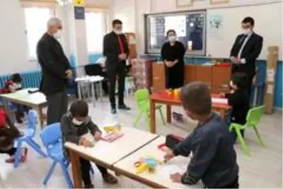 Kaymakamı Dağ'ın okul ziyaretleri Kaymakamı Dağ'ın okul ziyaretleri