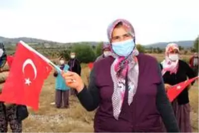 Kurulmak istenen hindi çiftliğine iki mahalle halkı karşı çıktı Kurulmak istenen hindi çiftliğine iki mahalle halkı karşı çıktı