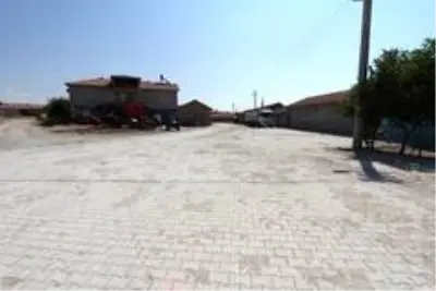 Kütahya'nın 181 köyüne 195 bin 87 metrekare kilit taşı döşendi Kütahya'nın 181 köyüne 195 bin 87 metrekare kilit taşı döşendi