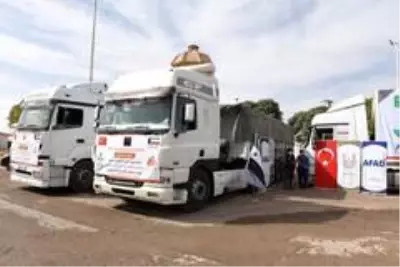 - Kuveytli hayırseverlerden Suriye'ye 5 tır insani yardım - Kuveytli hayırseverlerden Suriye'ye 5 tır insani yardım