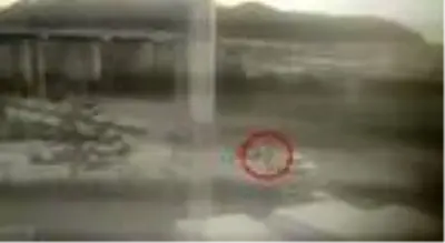 Otomobilde uyuyan kişinin parasını çalan şüpheli kameradan belirlenerek yakalandı Otomobilde uyuyan kişinin parasını çalan şüpheli kameradan belirlenerek yakalandı