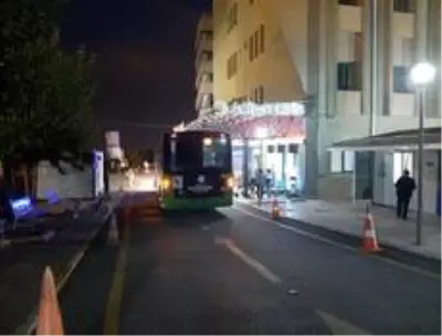 Rahatsızlanan yolcuyu otobüs şoförü hastaneye yetiştirdi Rahatsızlanan yolcuyu otobüs şoförü hastaneye yetiştirdi