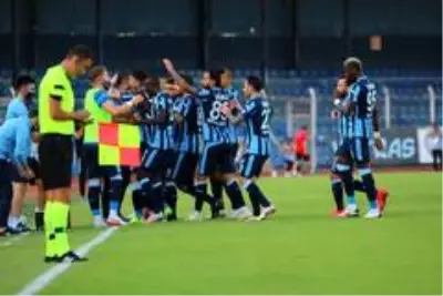TFF 1. Lig: Adana Demirspor: 4 Ümraniyespor: 2 TFF 1. Lig: Adana Demirspor: 4 Ümraniyespor: 2