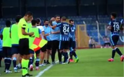 TFF 1. Lig: Adana Demirspor: 4 Ümraniyespor: 2 TFF 1. Lig: Adana Demirspor: 4 Ümraniyespor: 2