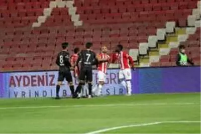 TFF 1. Lig: Balıkesirspor: 0 Beypiliç Boluspor: 0