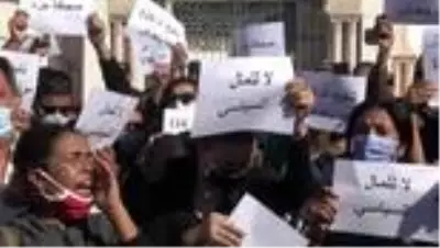 Son dakika! Tunus'ta medyada yeni düzenlemeler içeren yasa tasarısı protesto edildi Son dakika! Tunus'ta medyada yeni düzenlemeler içeren yasa tasarısı protesto edildi