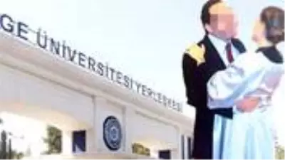 Üniversitedeki taciz skandalında öğrenciler yaşadıklarını anlattı: Omzumdan kalçama kadar elledi Üniversitedeki taciz skandalında öğrenciler yaşadıklarını anlattı: Omzumdan kalçama kadar elledi