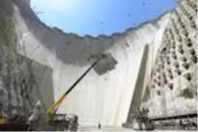 Yusufeli Barajı'nda, 241 metre gövde yüksekliğine ulaşıldı Yusufeli Barajı'nda, 241 metre gövde yüksekliğine ulaşıldı