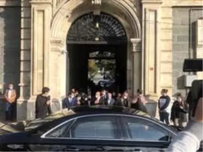 AK Parti İstanbul Milletvekili Markar Esayan'nın cenazesi toprağa verildi AK Parti İstanbul Milletvekili Markar Esayan'nın cenazesi toprağa verildi