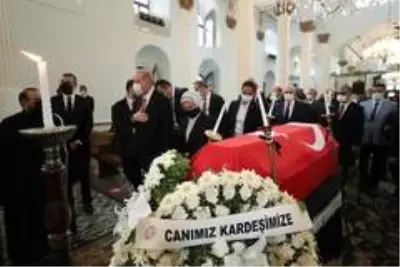 AK Parti İstanbul Milletvekili Markar Esayan son yolculuğuna uğurlandı AK Parti İstanbul Milletvekili Markar Esayan son yolculuğuna uğurlandı