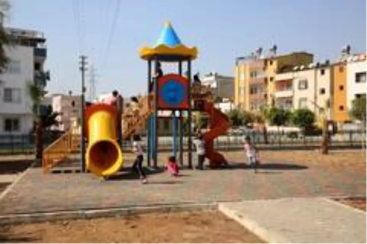 Akdeniz Belediyesi'nden mahallelere yeni park