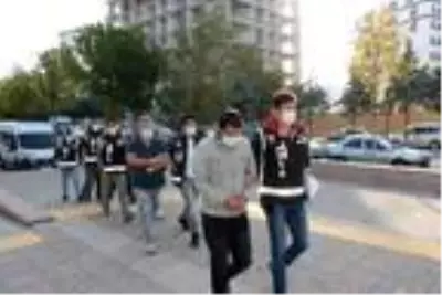 Aksaray'da, 17 FETÖ şüphelisi adliyede Aksaray'da, 17 FETÖ şüphelisi adliyede