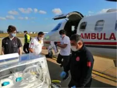 Ambulans uçakla bir günde iki bebek operasyonu Ambulans uçakla bir günde iki bebek operasyonu