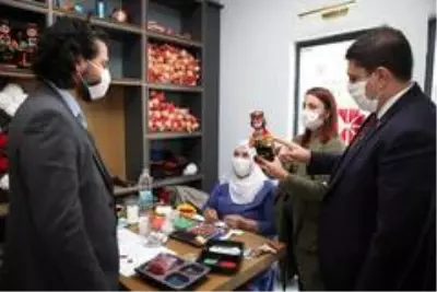 Ardahan'da 23 kadın Damal Bebeği üretiyor Ardahan'da 23 kadın Damal Bebeği üretiyor