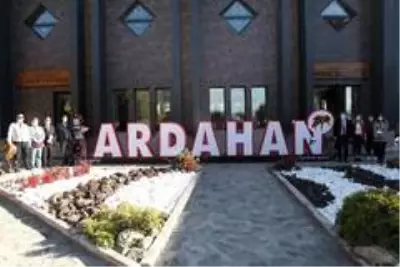Ardahan'da 23 kadın Damal Bebeği üretiyor Ardahan'da 23 kadın Damal Bebeği üretiyor