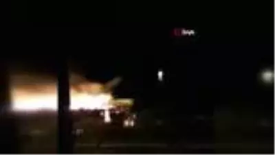 Son dakika haber: Arnavutköy'de ahır yangını korkuttu Son dakika haber: Arnavutköy'de ahır yangını korkuttu