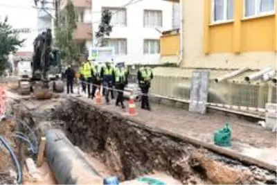 İçme suyu hattında çalışmalar hızla ilerliyor İçme suyu hattında çalışmalar hızla ilerliyor