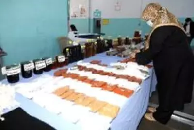 Başakşehir hanımeli pazarı hayatlara dokunuyor Başakşehir hanımeli pazarı hayatlara dokunuyor