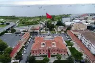 Belediye başkanlık binası olarak kullanılıyordu, Roma dönemine ait dev mozaik bulundu Belediye başkanlık binası olarak kullanılıyordu, Roma dönemine ait dev mozaik bulundu