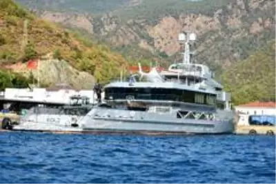 Dünyanın en pahalı yatlarından biri olan Bold yatı Marmaris'e demir attı Dünyanın en pahalı yatlarından biri olan Bold yatı Marmaris'e demir attı