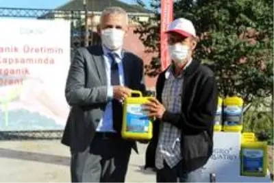 Çarşamba'da organik gübre dağıtımı Çarşamba'da organik gübre dağıtımı