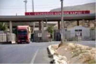 Cilvegözü?nde TIR yoğunluğu Cilvegözü?nde TIR yoğunluğu
