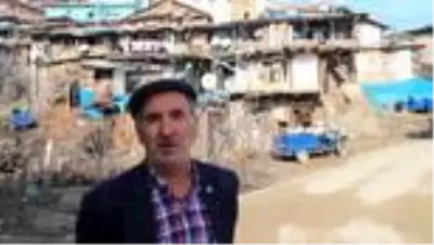 Demirci'nin otantik evleri fotoğrafçıların ilgisini çekiyor Demirci'nin otantik evleri fotoğrafçıların ilgisini çekiyor
