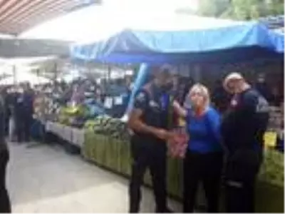 Didim?de zabıta müdürünü bıçaklayan çift tutuklandı Didim?de zabıta müdürünü bıçaklayan çift tutuklandı