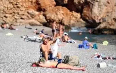 Yağmur ve fırtınaya yerini deniz keyfine bıraktı Yağmur ve fırtınaya yerini deniz keyfine bıraktı