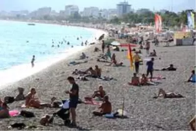 Yağmur ve fırtınaya yerini deniz keyfine bıraktı Yağmur ve fırtınaya yerini deniz keyfine bıraktı