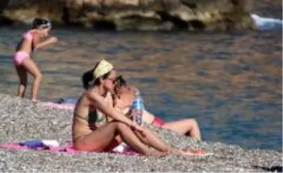 Yağmur ve fırtınaya yerini deniz keyfine bıraktı Yağmur ve fırtınaya yerini deniz keyfine bıraktı