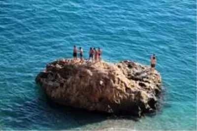 Yağmur ve fırtınaya yerini deniz keyfine bıraktı Yağmur ve fırtınaya yerini deniz keyfine bıraktı